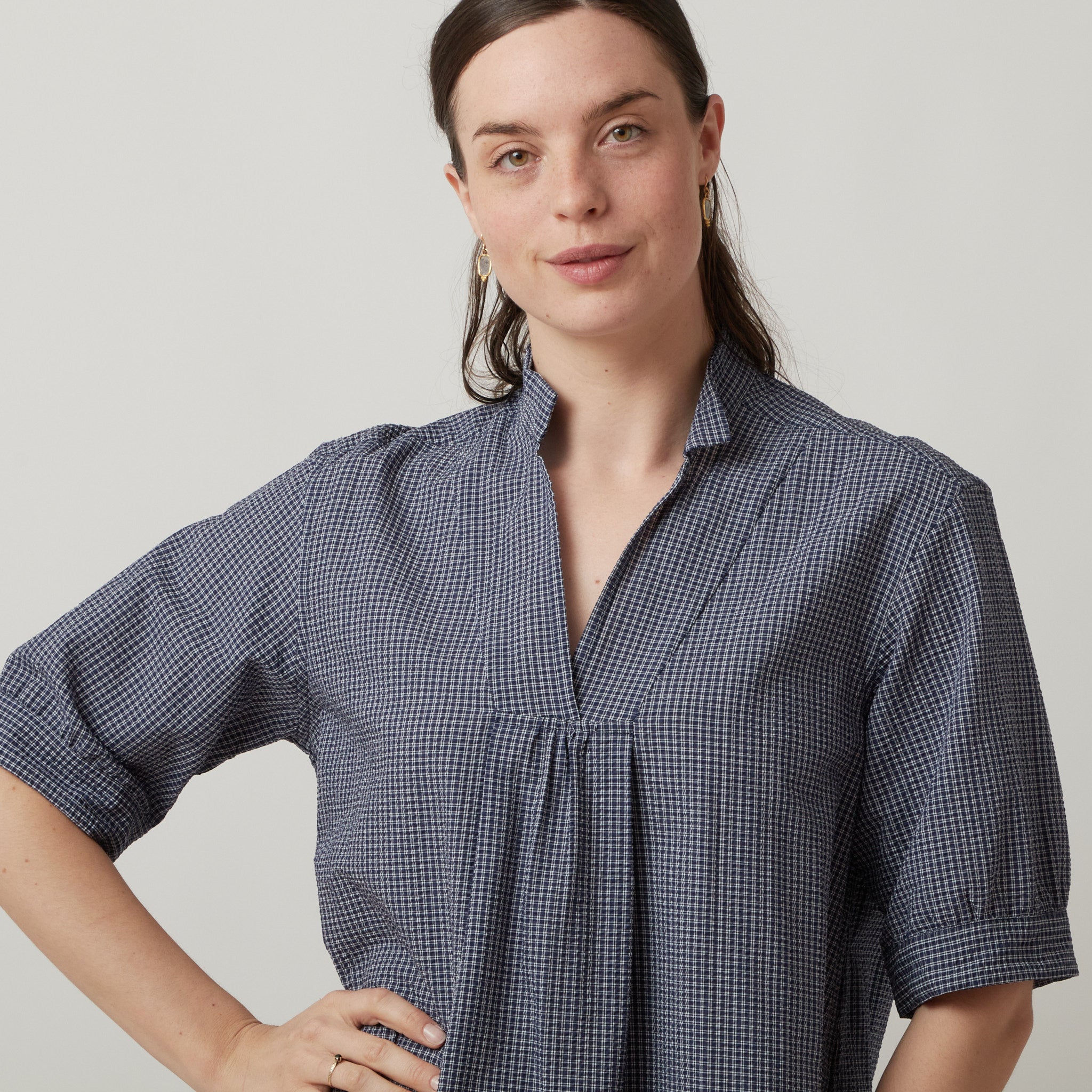 Bergfabel Tyrol Top in Navy Gingham – Atlantic Nantucket