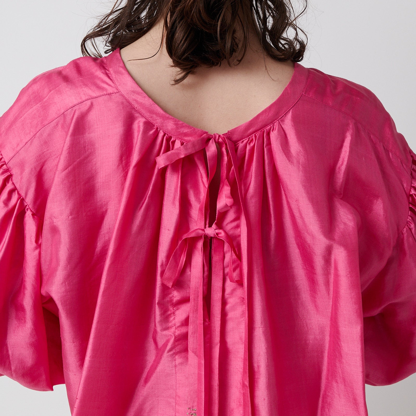 トップス BUNON Silk Back button blouse & gilet BUNON Silk Back button blouse & gilet