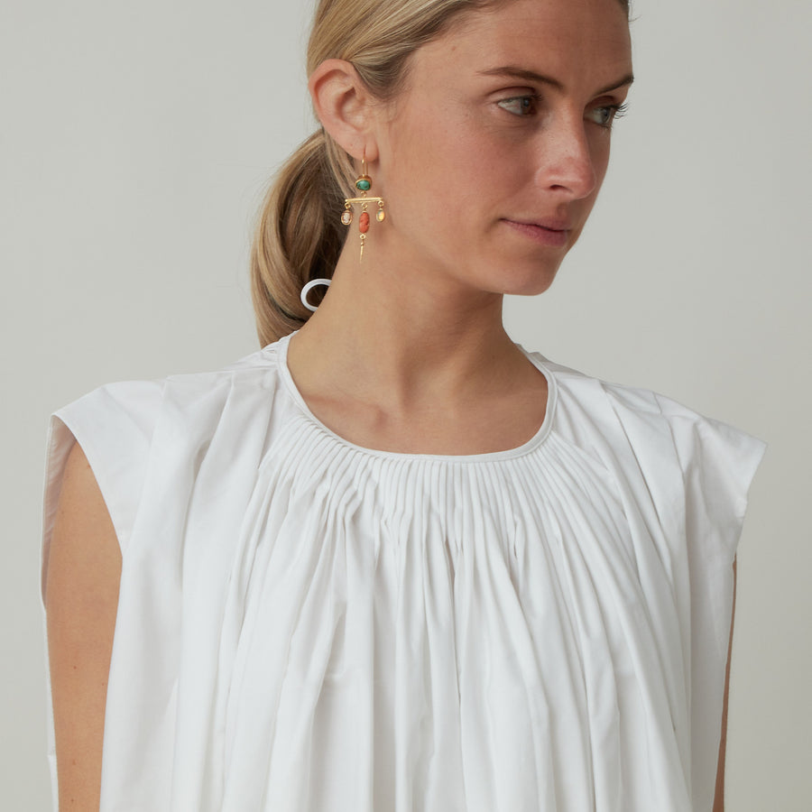 Arch The Sleeveless Top