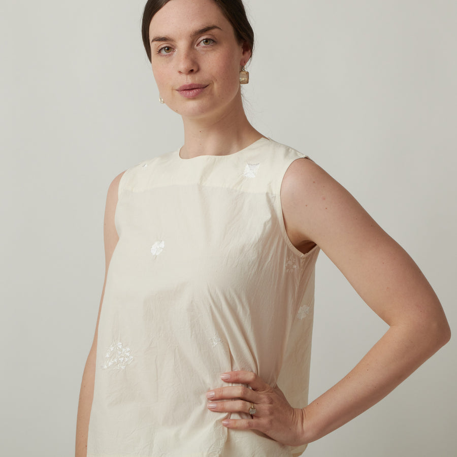 AO Dress White Embroidered Sleeveless Top