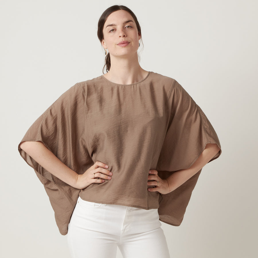 Arch The Wide Cut Belted Top